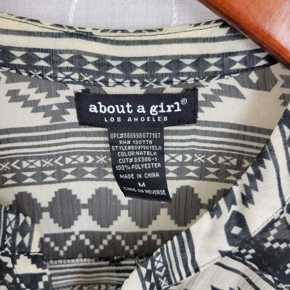About A Girl Womens Blouse Size Medium Black Bohemian Pattern Button Down Sheer - Picture 7 of 8